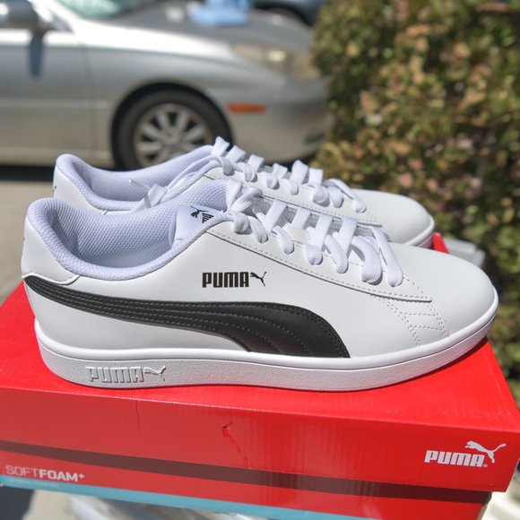 PUMA Men's Smash v2 Sneaker Leather in White - Picture 1 of 6